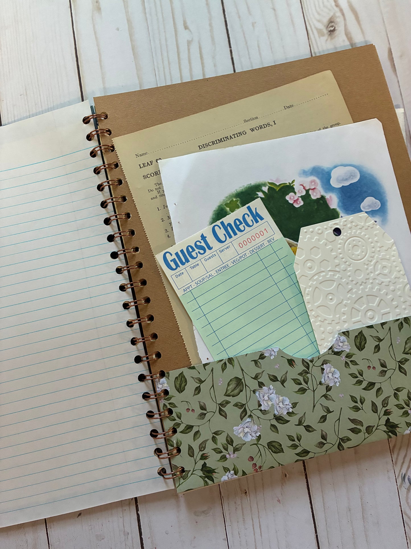 Junk Journal Base Book, Perfect For Beginners