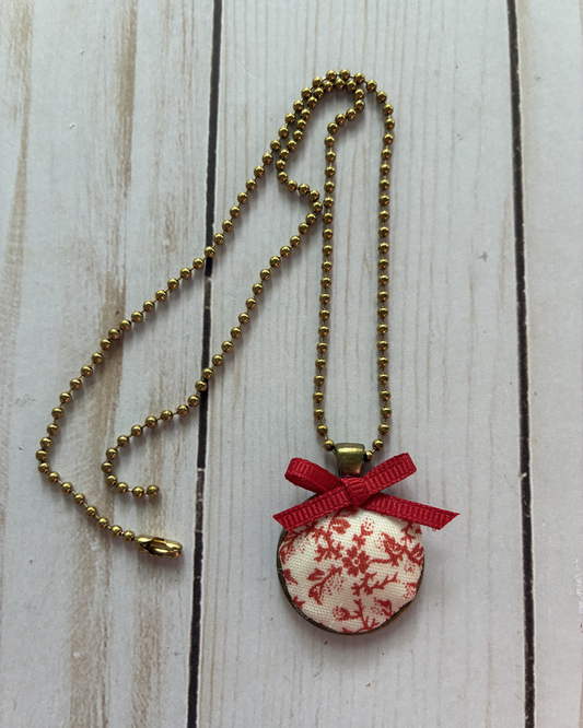 3 fabric charms with 17" chain included